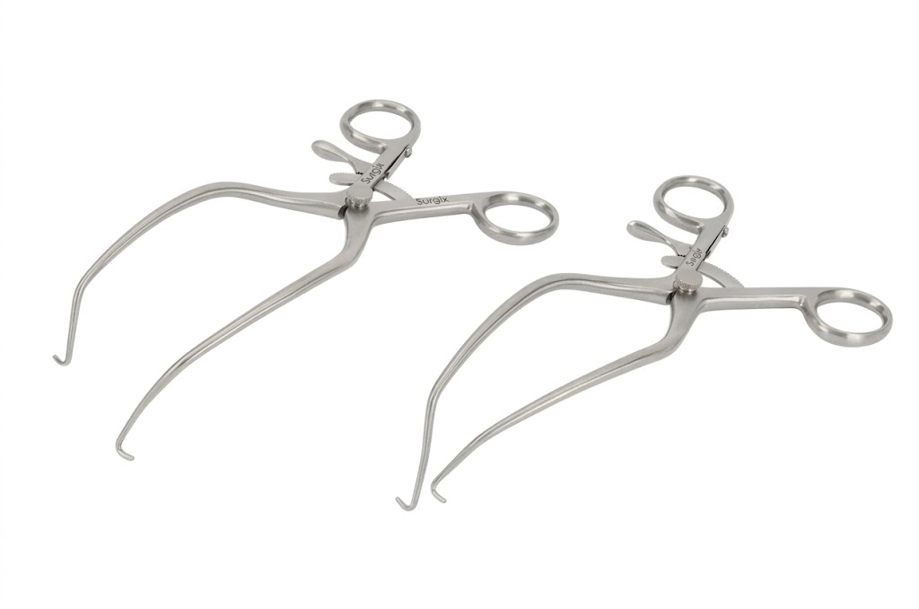 Gelpi retractor available in 90mm–200mm sizes. Choose blunt/curved or sharp/curved tips. For veterinary, orthopedic, and general surgery